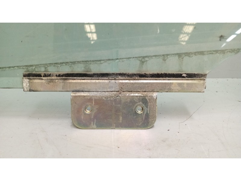 Recambio de luna delantera derecha para daf serie xf105.xxx 12.9 diesel referencia OEM IAM 1915976  