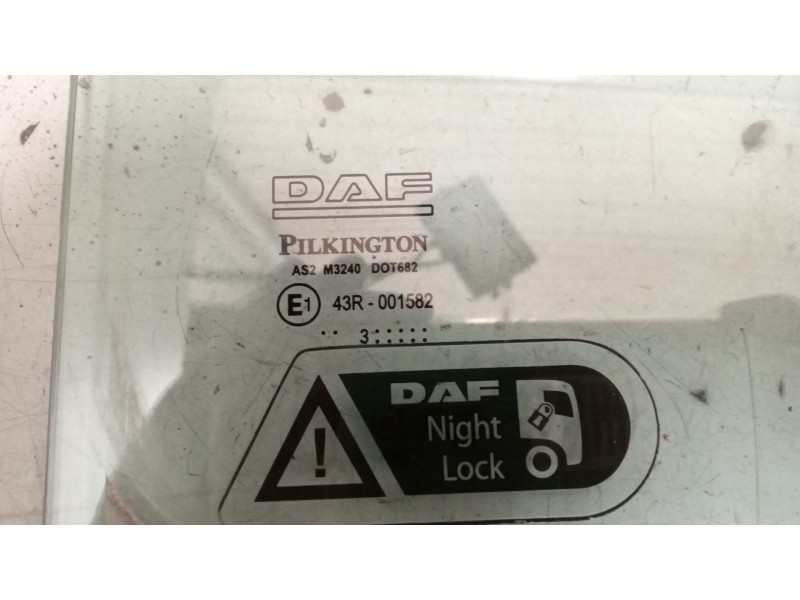 Recambio de luna delantera derecha para daf serie xf105.xxx 12.9 diesel referencia OEM IAM 1915976  