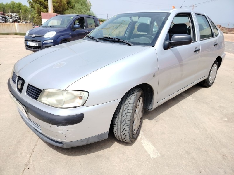 seat cordoba berlina (6k2) del año 2001