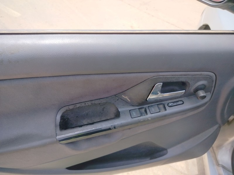 seat cordoba berlina (6k2) del año 2001