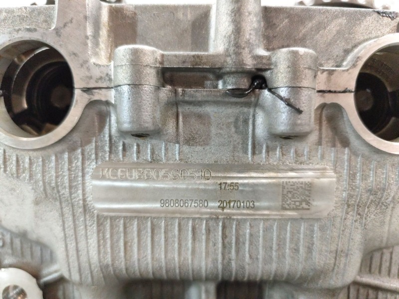 Recambio de culata para citroën c4 picasso ii 1.2 thp 130 referencia OEM IAM 9808067110  HN02