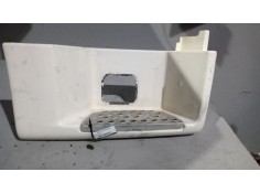 Recambio de peldaño derecho para man tgx 18.xxx 12.4 diesel referencia OEM IAM 81615100976  8161510978