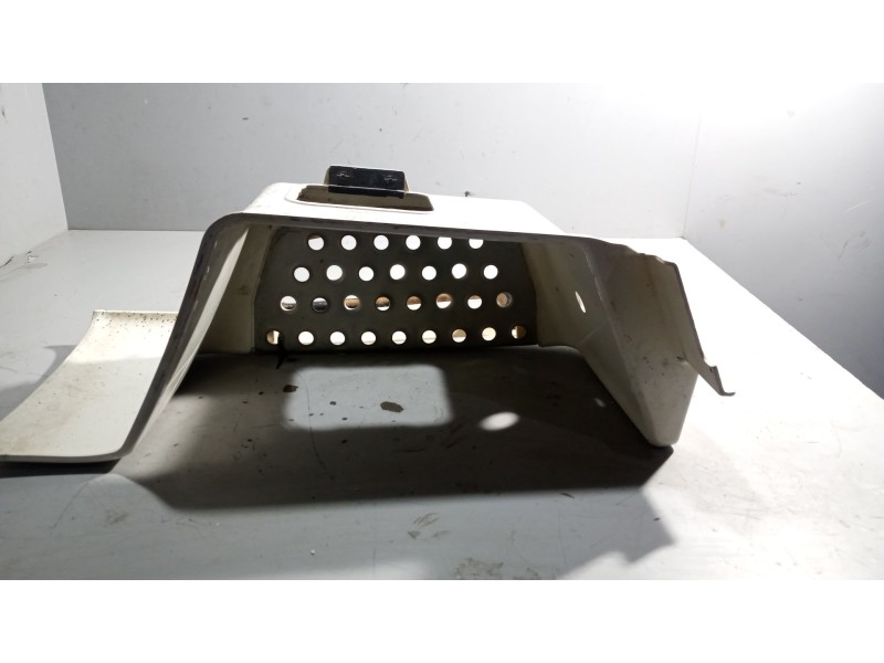 Recambio de peldaño derecho para man tgx 18.xxx 12.4 diesel referencia OEM IAM 81615100976  8161510978