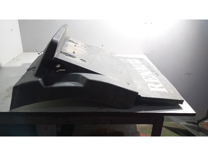 Recambio de guardabarros trasero derecho para renault magnum ab 2005 12.8 diesel referencia OEM IAM   