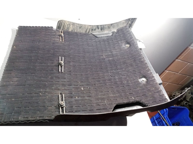 Recambio de guardabarros trasero derecho para renault magnum ab 2005 12.8 diesel referencia OEM IAM   