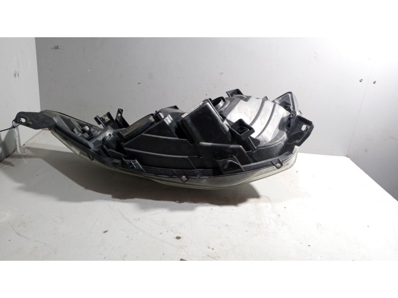 Recambio de faro izquierdo para iveco sunrise referencia OEM IAM 5801473750 SX47910748 