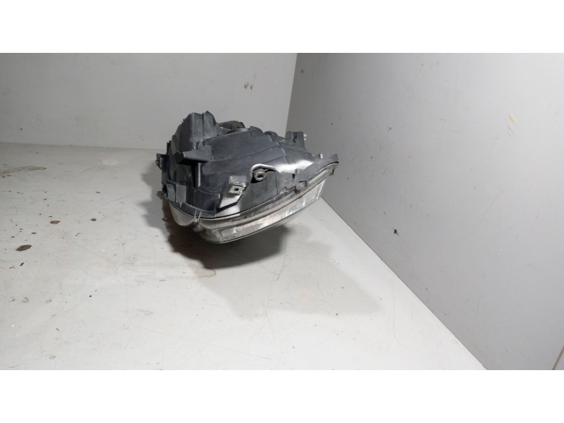 Recambio de faro izquierdo para iveco sunrise referencia OEM IAM 5801473750 SX47910748 