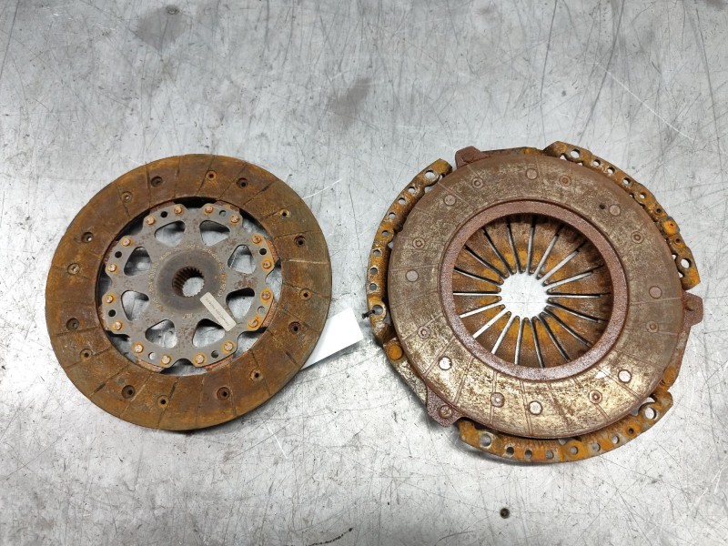 Recambio de kit embrague para ford focus berlina (cap) ambiente (d) referencia OEM IAM   