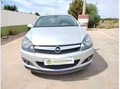 opel astra h gtc (a04) del año 2009
