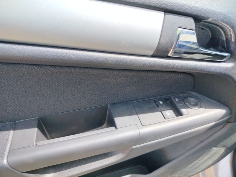 opel astra h gtc (a04) del año 2009