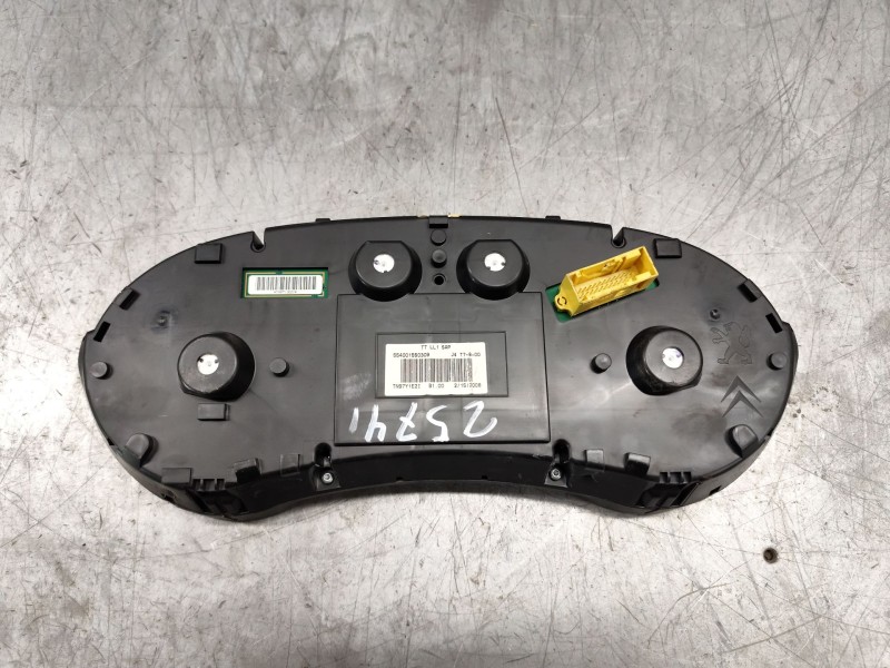 Recambio de cuadro instrumentos para peugeot 308 confort referencia OEM IAM 554001550309  