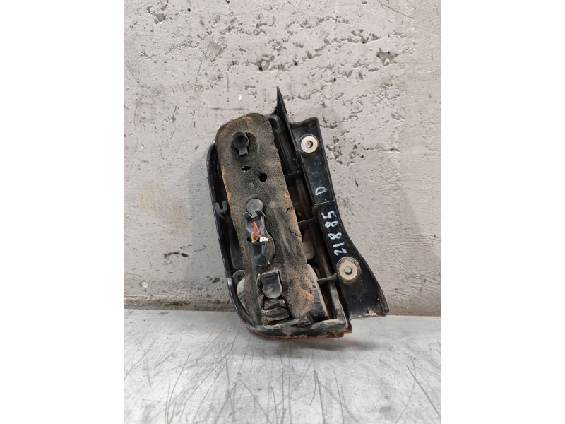 Recambio de piloto trasero derecho para nissan micra (k12e) acenta referencia OEM IAM   