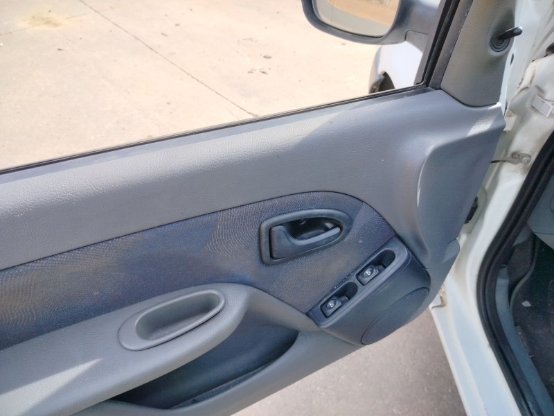 renault clio ii fase i (b/cbo) del año 2000