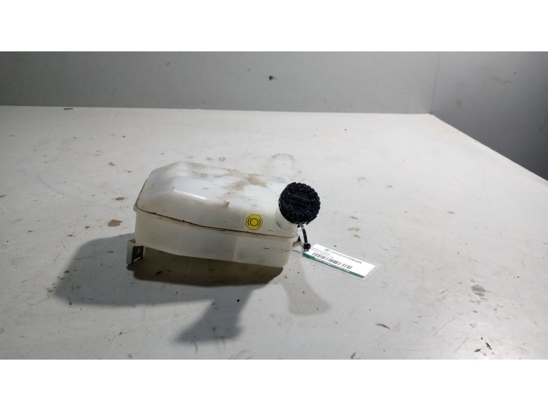 Recambio de deposito limpia para renault magnum ab diesel referencia OEM IAM   