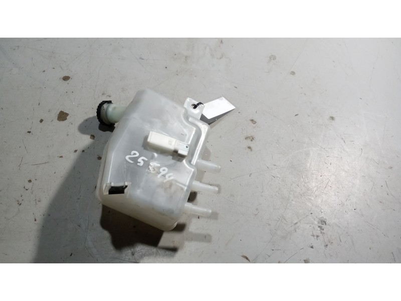 Recambio de deposito limpia para renault magnum ab diesel referencia OEM IAM   