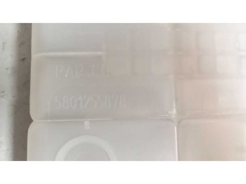 Recambio de deposito expansion para iveco sunrise referencia OEM IAM 5801255878  