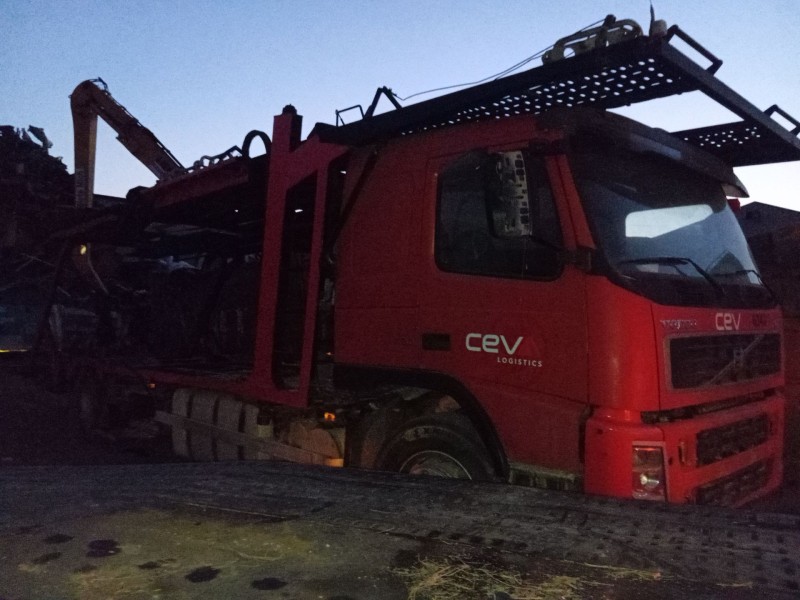 volvo fm 12 2002  del año 2005