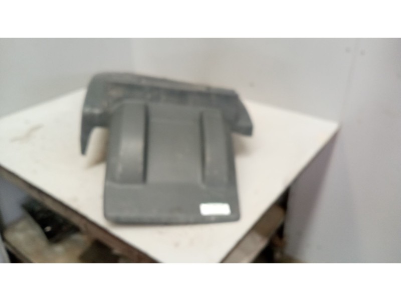 Recambio de guardabarros delantero derecho para volvo fh xxx 12.8 diesel referencia OEM IAM 84812894  