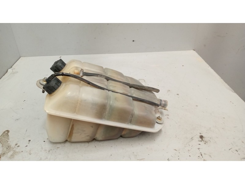 Recambio de deposito expansion para iveco eurocargo 3.9 diesel referencia OEM IAM   
