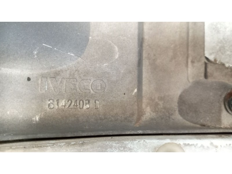 Recambio de deflector derecho para iveco eurocargo 3.9 diesel referencia OEM IAM 500336317  