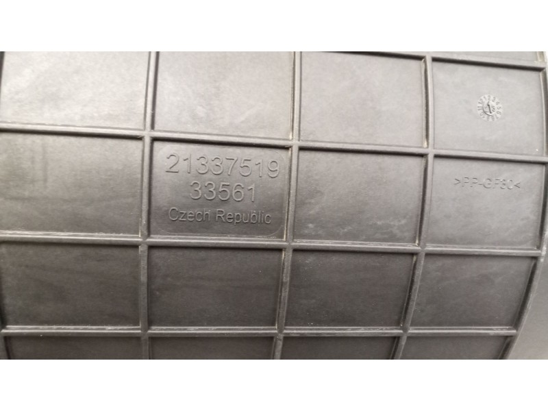 Recambio de filtro aire para volvo fm xxx 12.8 diesel referencia OEM IAM 21337519  