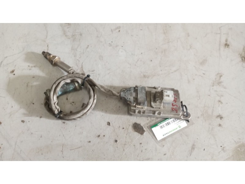Recambio de sensor noxe para scania magnus referencia OEM IAM 2294290  