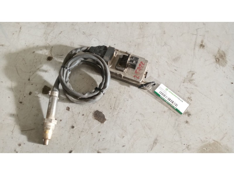 Recambio de sensor noxe para scania magnus referencia OEM IAM 2294291  