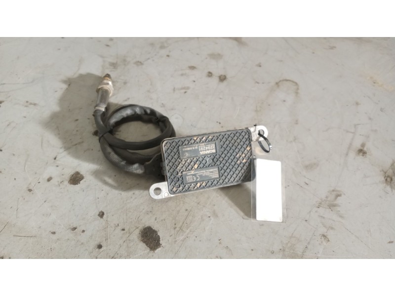 Recambio de sensor noxe para scania magnus referencia OEM IAM 2294291  