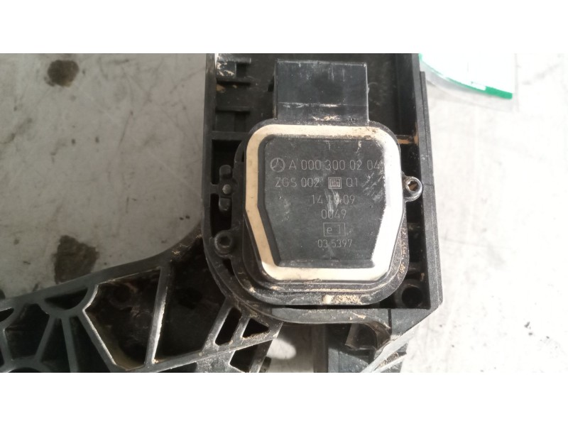 Recambio de pedal acelerador para mercedes-benz oc 500 le-1830h referencia OEM IAM A0003000204  