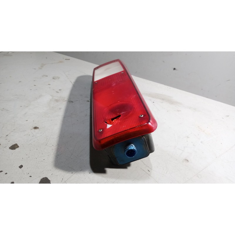 Recambio de piloto trasero derecho para renault magnum ab 2005 12.8 diesel referencia OEM IAM   