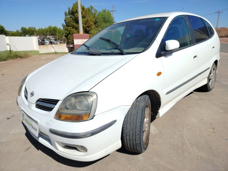 nissan almera tino (v10m) del año 2001