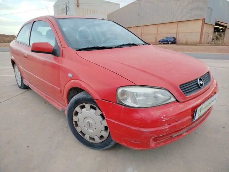 opel astra g berlina del año 2002