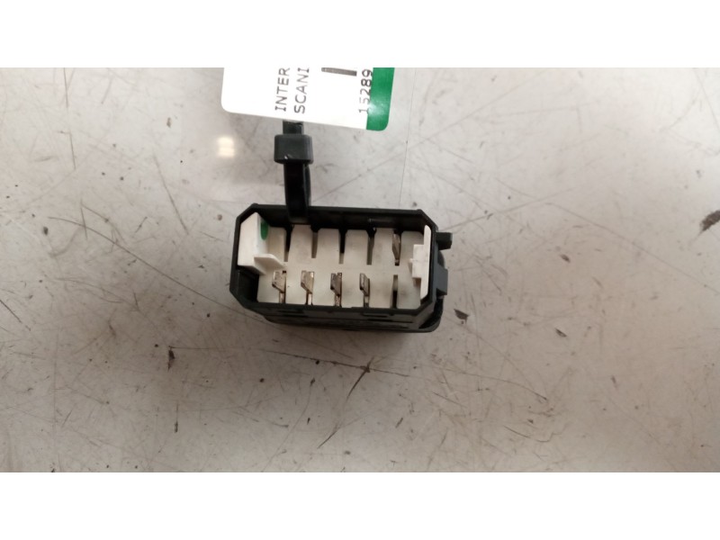 Recambio de interruptor para scania serie p/g/r (c-clase) 11.7 diesel referencia OEM IAM 1421847  