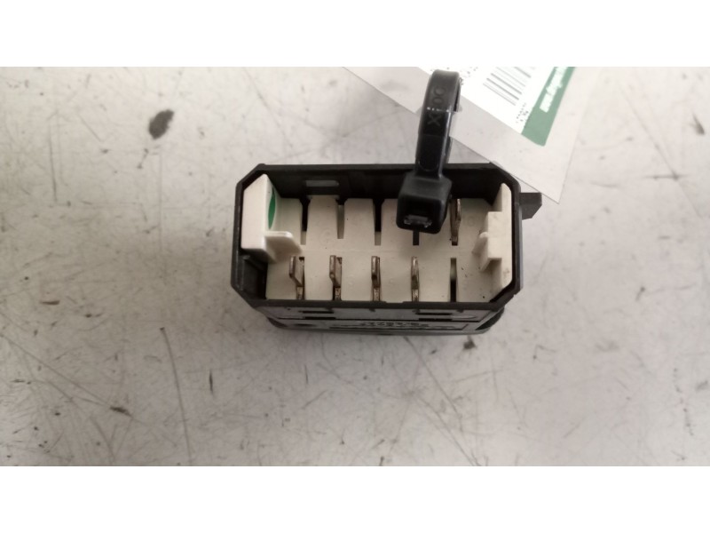 Recambio de interruptor para scania serie p/g/r (c-clase) 12.7 diesel referencia OEM IAM 1421850  