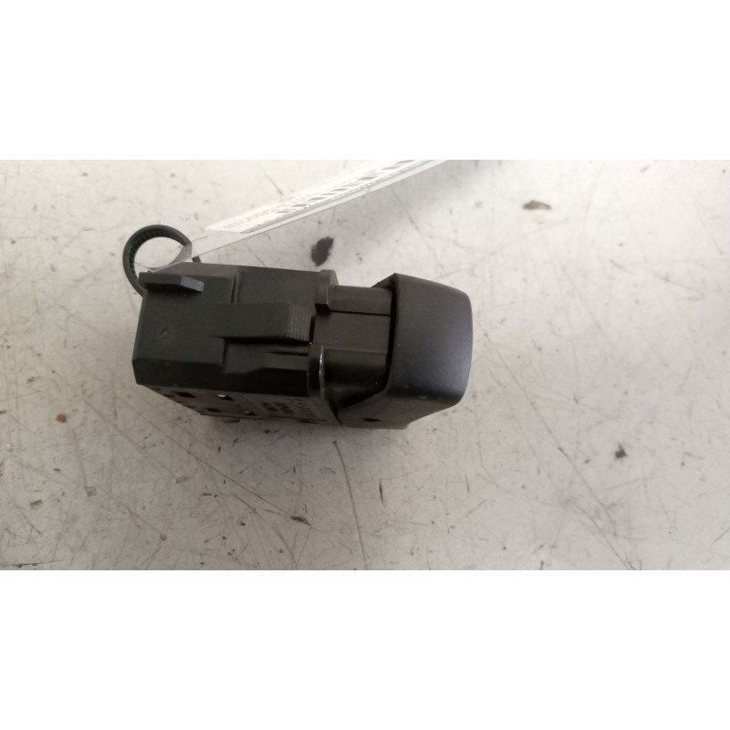 Recambio de interruptor para scania serie p/g/r (c-clase) 12.7 diesel referencia OEM IAM 1421850  