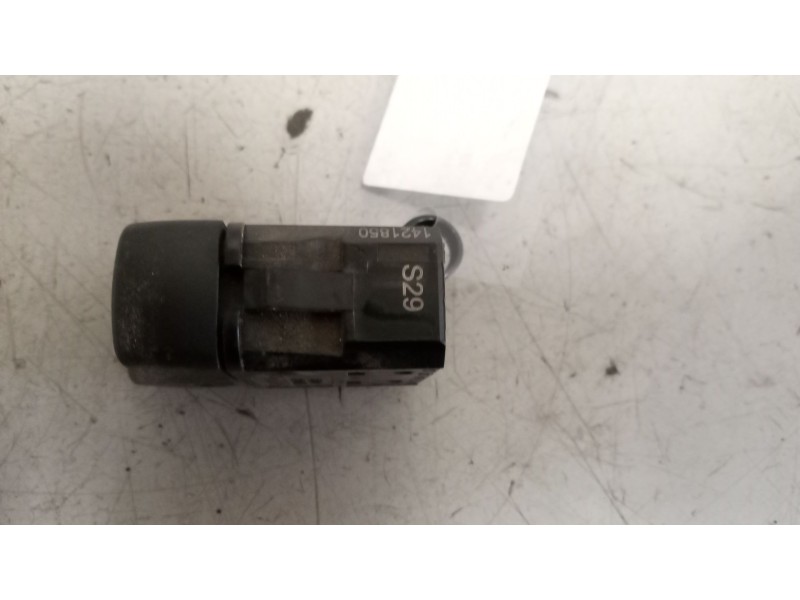 Recambio de interruptor para scania serie p/g/r (c-clase) 12.7 diesel referencia OEM IAM 1421850  