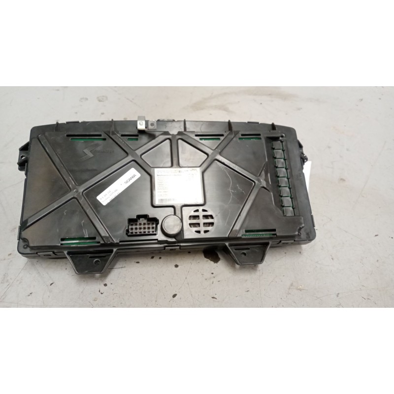 Recambio de cuadro instrumentos para scania serie p/g/r (c-clase) 11.7 diesel referencia OEM IAM 1763551  