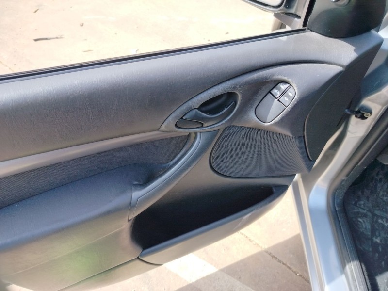 ford focus berlina (cak) del año 2002