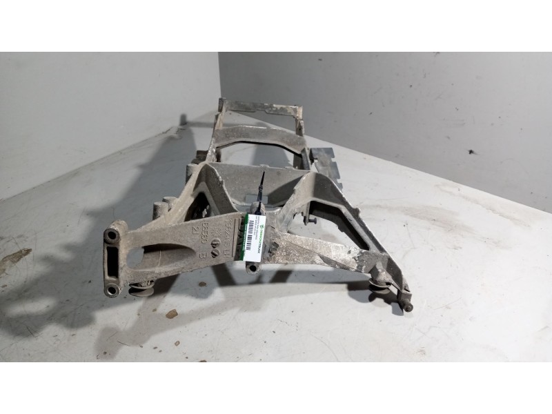 Recambio de soporte faro izquierdo para daf serie xf105.xxx 12.9 diesel referencia OEM IAM 1862945  