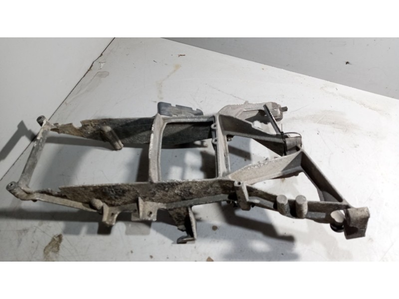 Recambio de soporte faro izquierdo para daf serie xf105.xxx 12.9 diesel referencia OEM IAM 1862945  