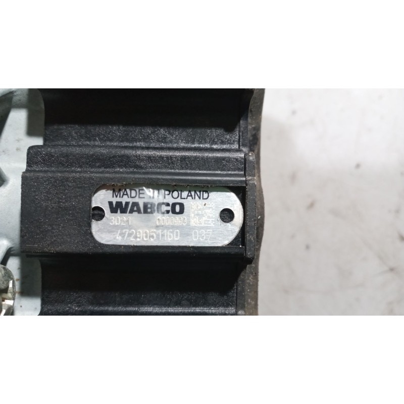 Recambio de valvula aire para renault hr xxx.18/26 premium 01  11.1 diesel referencia OEM IAM 4729051160  