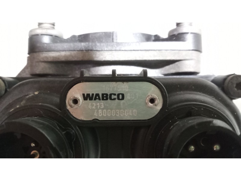 Recambio de valvula aire para daf serie xf105.xxx 12.9 diesel referencia OEM IAM 1677510  480030040