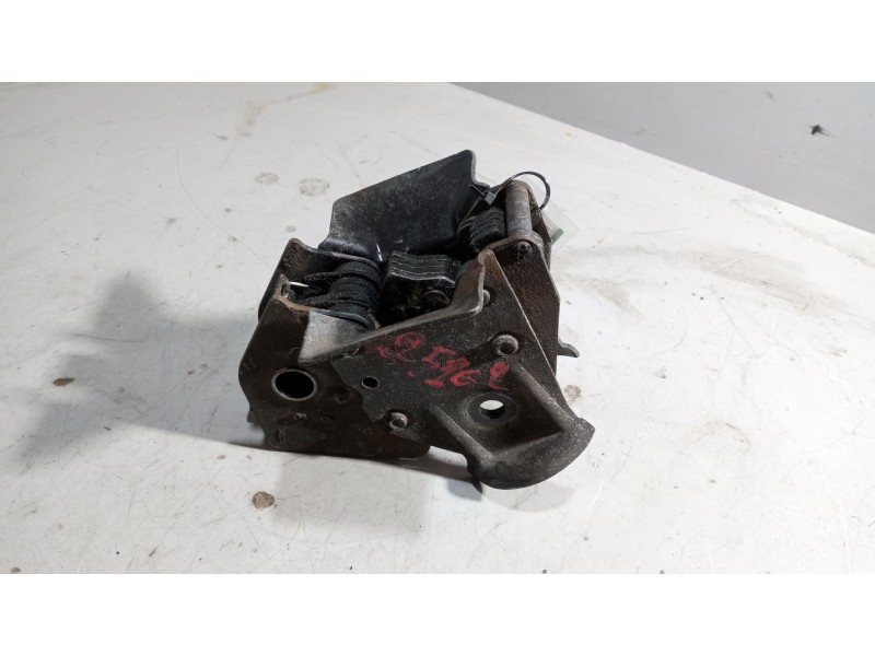 Recambio de cierre cabina izquierdo para volvo fh 12 2002  12.1 diesel (d12d460) referencia OEM IAM 20443002  