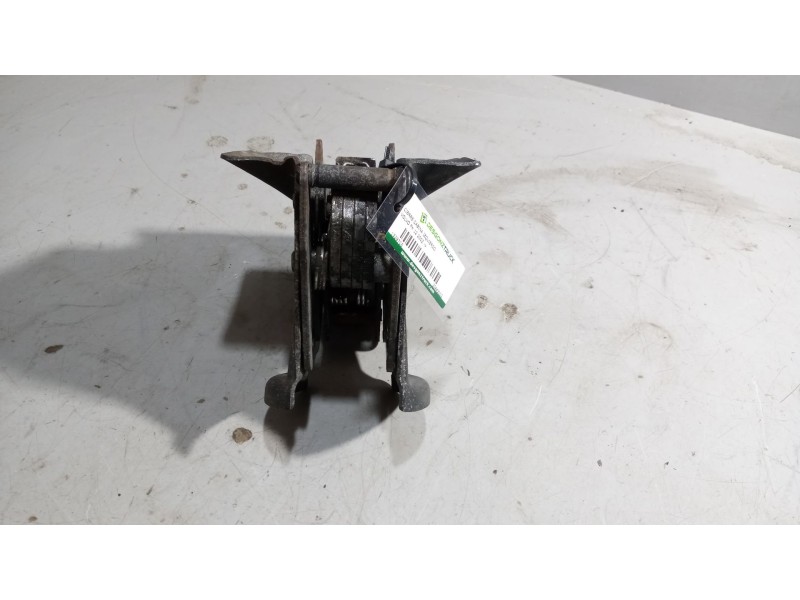 Recambio de cierre cabina izquierdo para volvo fh 12 2002  12.1 diesel (d12d460) referencia OEM IAM 20443002  