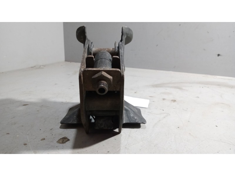 Recambio de cierre cabina izquierdo para volvo fh 12 2002  12.1 diesel (d12d460) referencia OEM IAM 20443002  