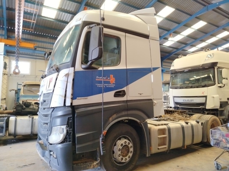 mercedes-benz actros bm 963.xxx 2-achser del año 2017