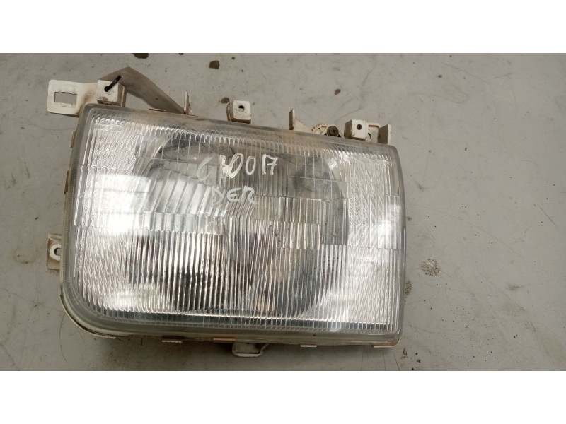 Recambio de faro derecho para nissan cabstar e cabina simple cabina individual referencia OEM IAM   