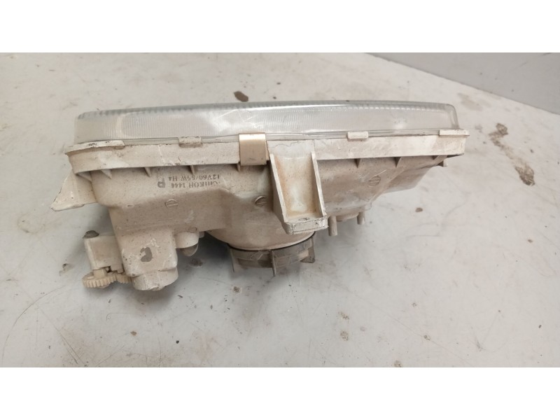 Recambio de faro derecho para nissan cabstar e cabina simple cabina individual referencia OEM IAM   