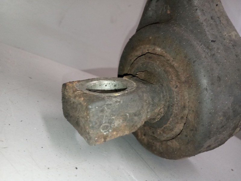 Recambio de uve eje trasero para mercedes trucks econic referencia OEM IAM A9423501005  A9423501505