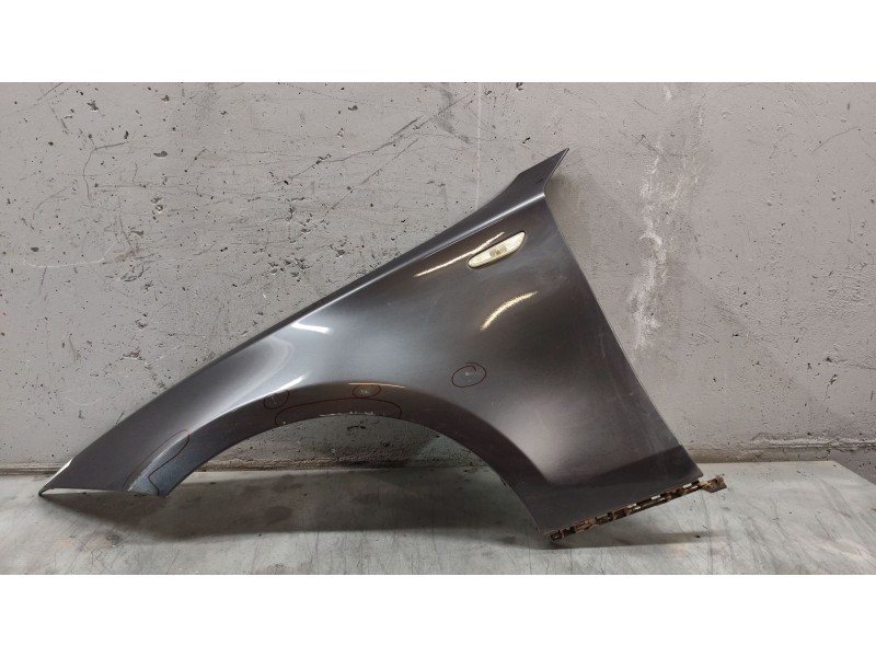 Recambio de aleta delantera izquierda para bmw serie 1 berlina (e81/e87) 120d referencia OEM IAM   